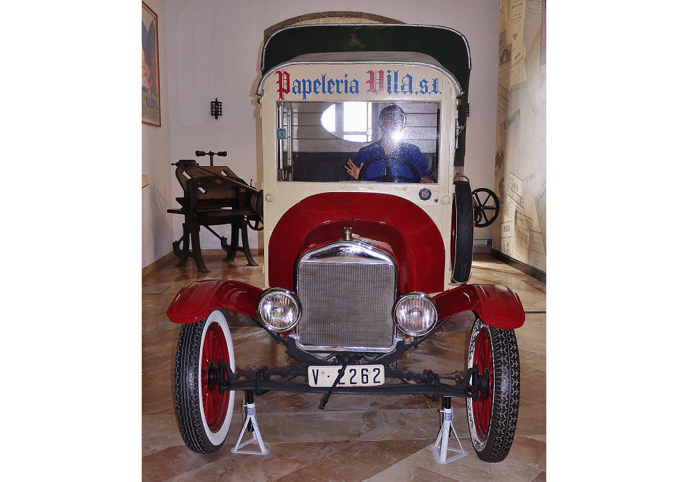 Van of the printer Vila. Ford. 1902